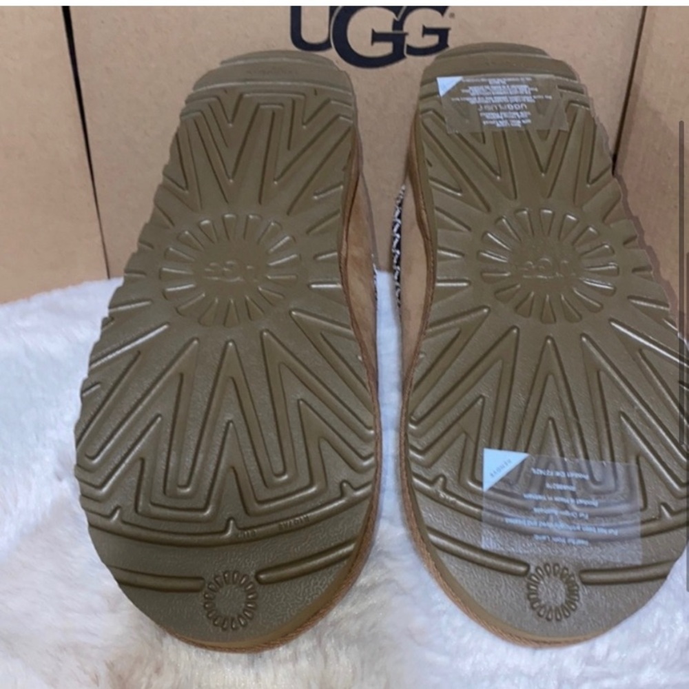 UGG TASMAN - Picture 4 of 4